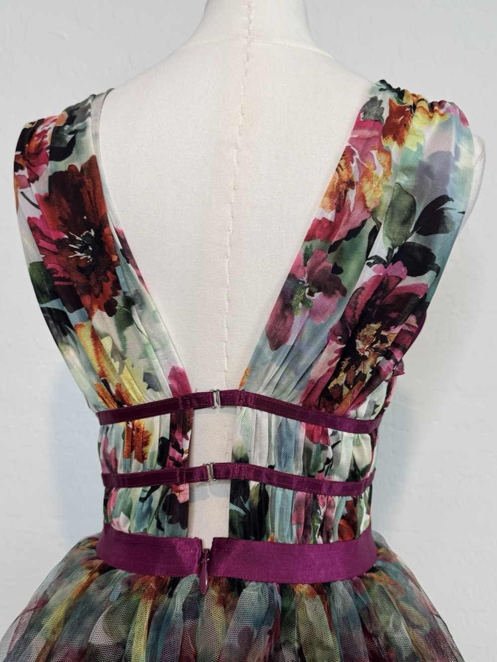 bebe Tiered High Low Gown Floral Maxi Gown Size Small NWT - Picture 3 of 7